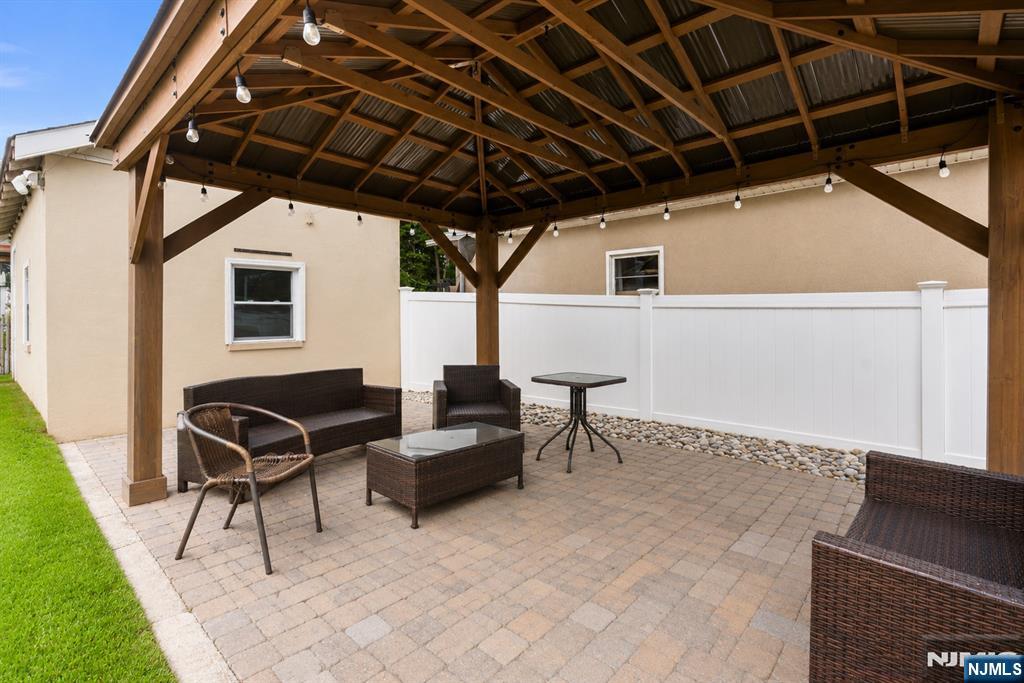 62 Vreeland Avenue Property Photo 38