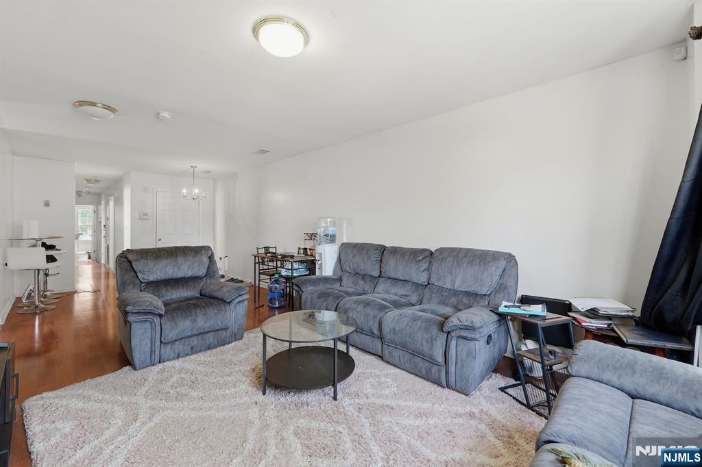 606 19th Street Property Photo 11