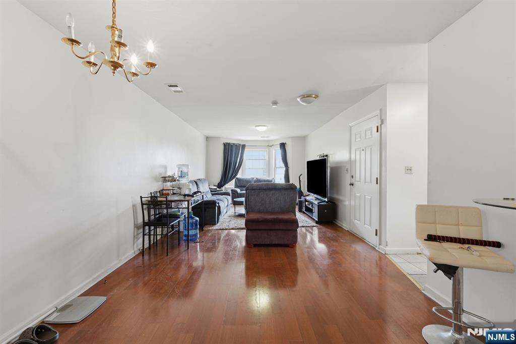606 19th Street Property Photo 13