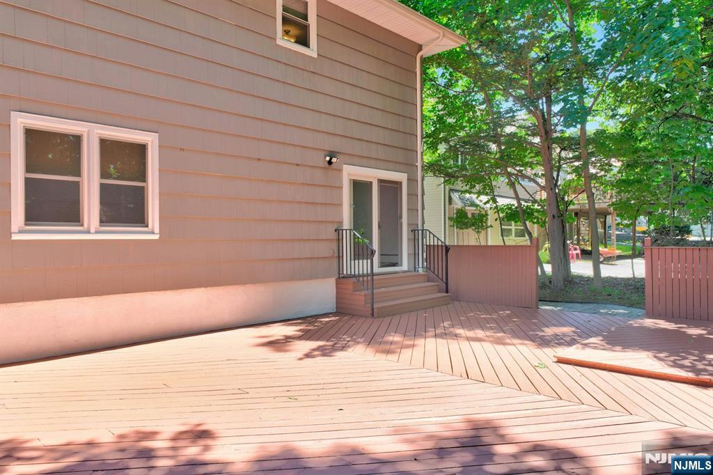 27 Shady Terrace Property Photo 6