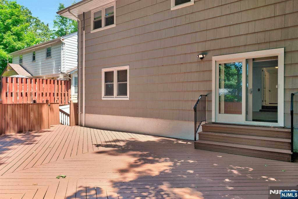 27 Shady Terrace Property Photo 7