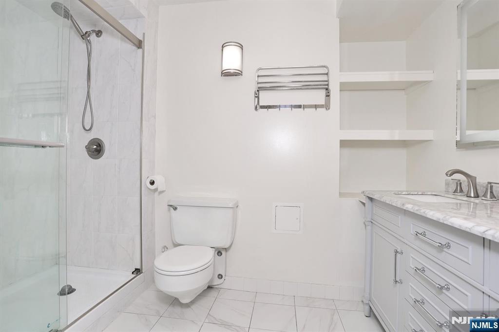 7004 Boulevard E 5l Property Photo 28