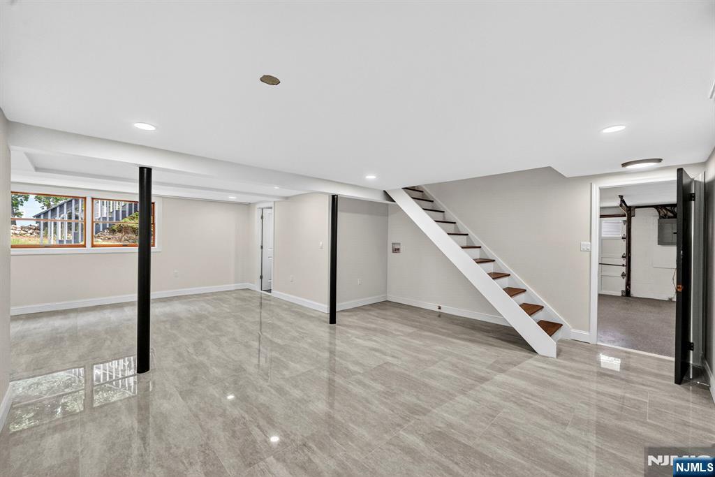 11 Franklin Street Property Photo 22