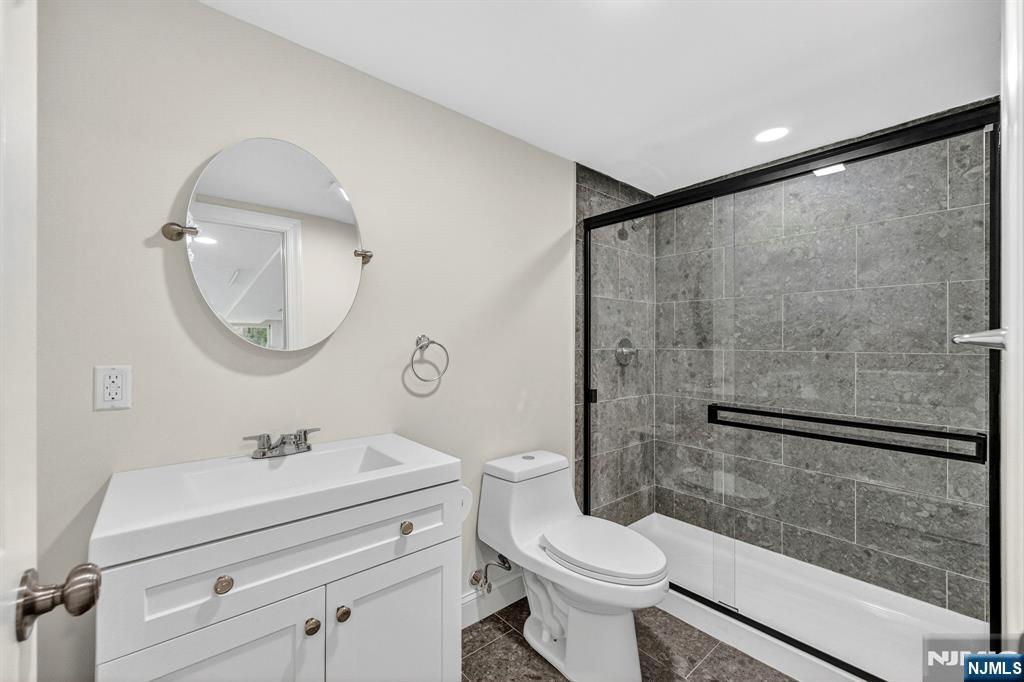 11 Franklin Street Property Photo 25