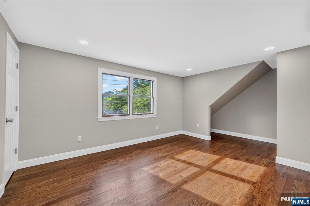 11 Franklin Street Property Photo 27