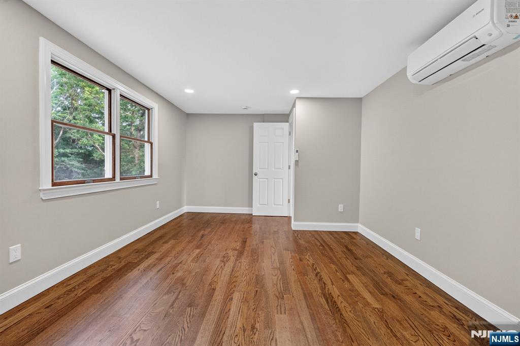 11 Franklin Street Property Photo 31