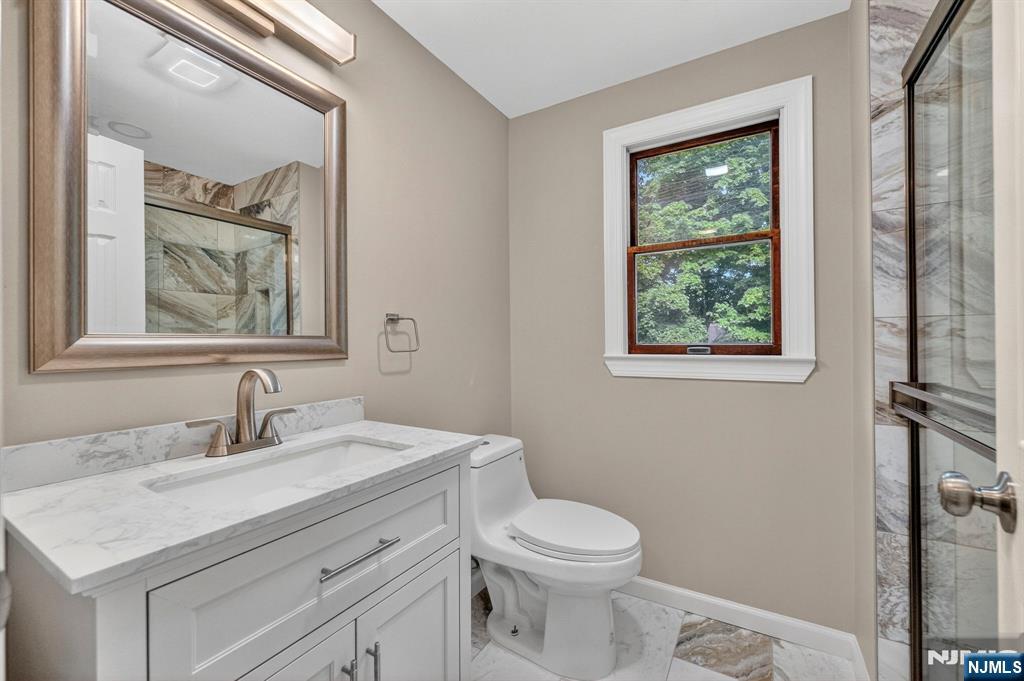 11 Franklin Street Property Photo 33