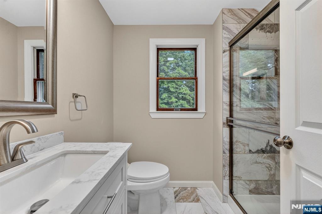 11 Franklin Street Property Photo 34