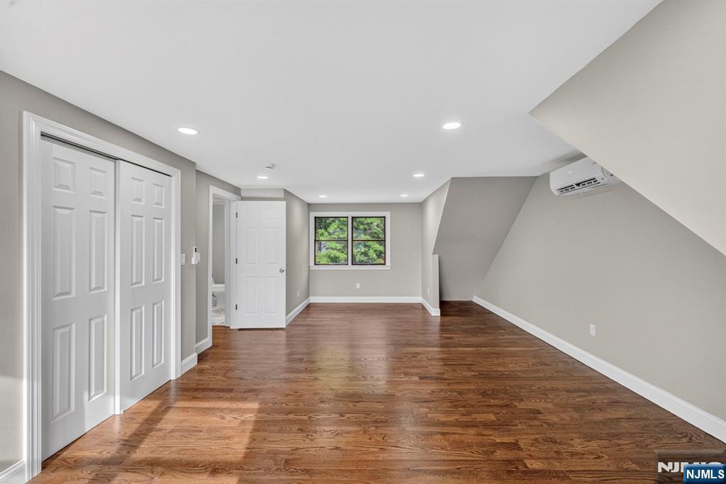 11 Franklin Street Property Photo 38