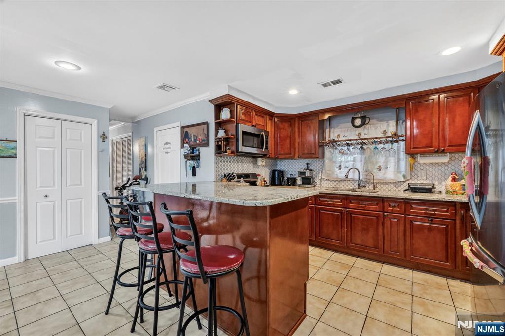 509-511 Ridge Street Property Photo 8
