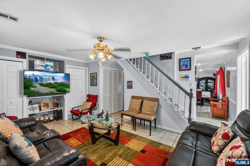 509-511 Ridge Street Property Photo 20