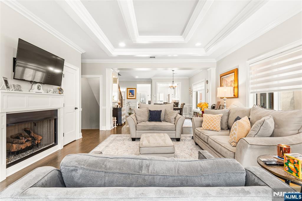6 Marion Avenue B Property Photo 3