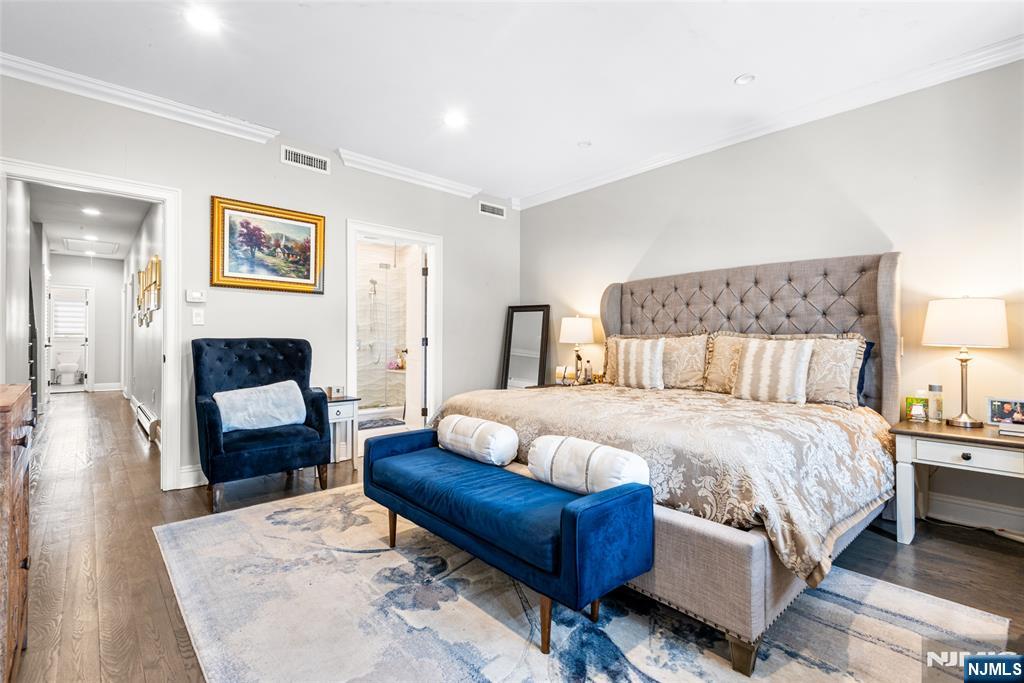 6 Marion Avenue B Property Photo 14