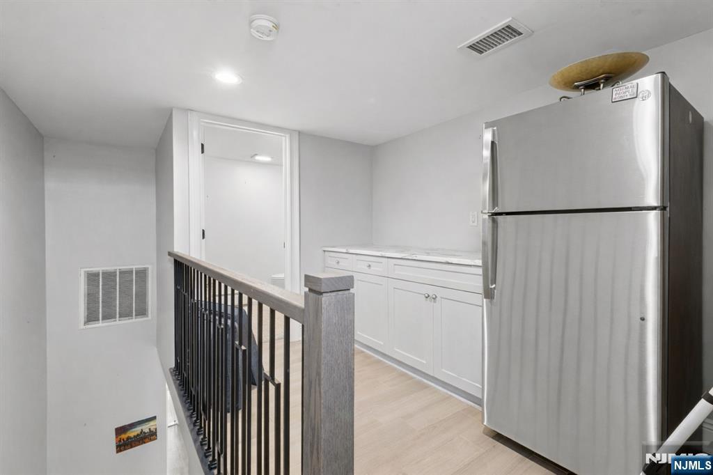 6 Marion Avenue B Property Photo 20
