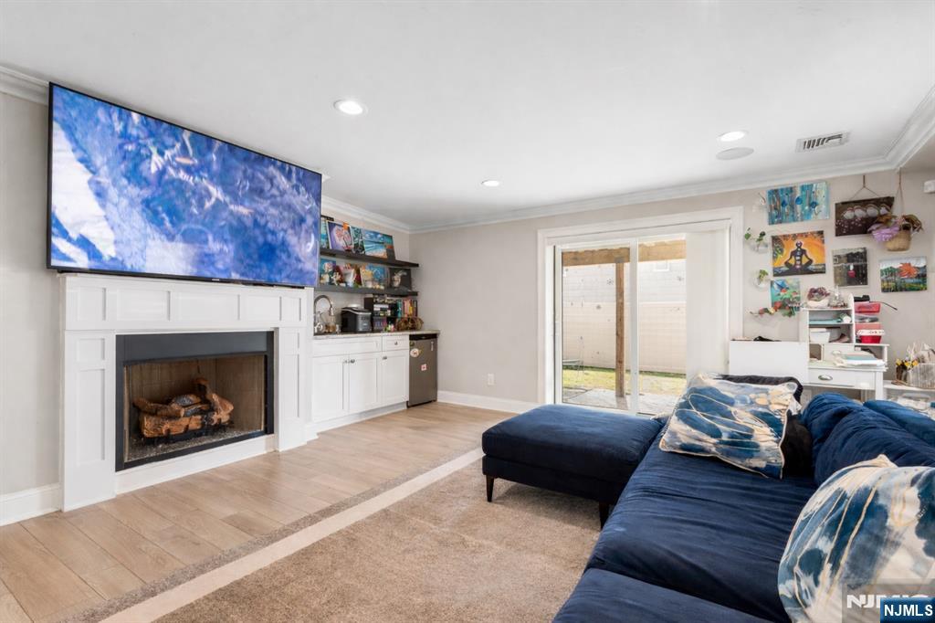 6 Marion Avenue B Property Photo 24