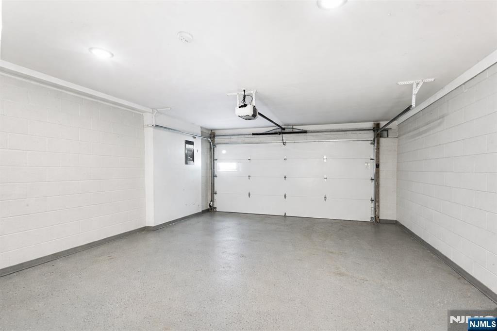 6 Marion Avenue B Property Photo 26