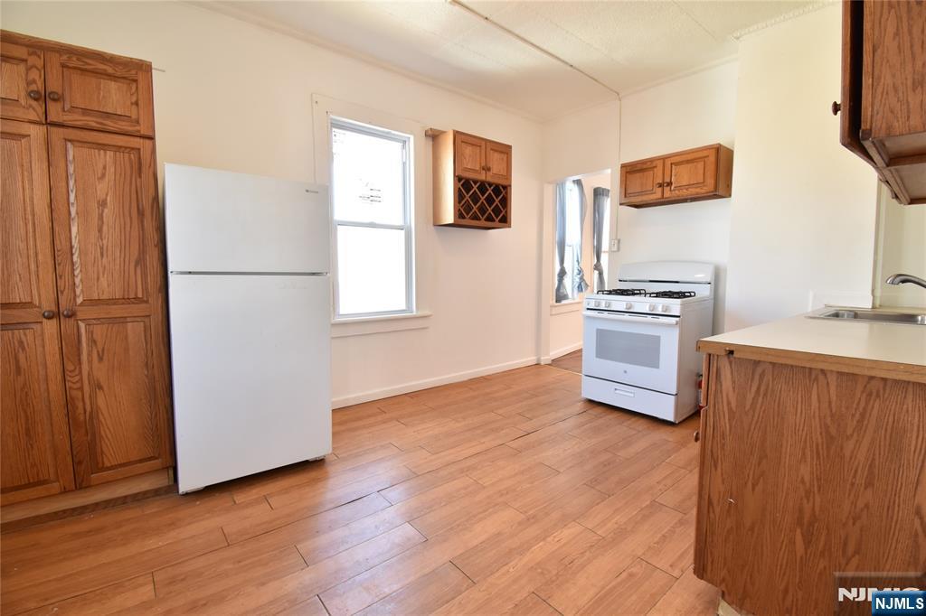 94 Grant Street 2 Property Photo 7