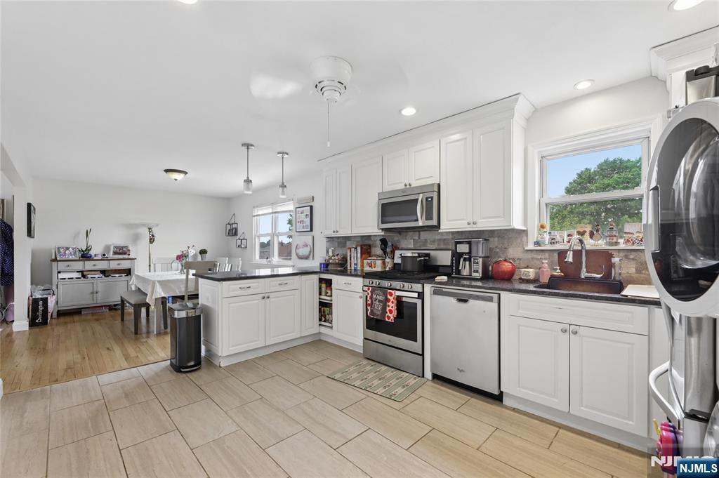 9 Memphis Avenue Property Photo 8