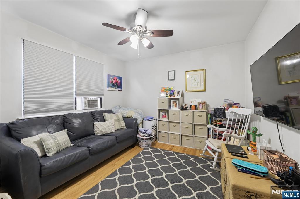 9 Memphis Avenue Property Photo 16