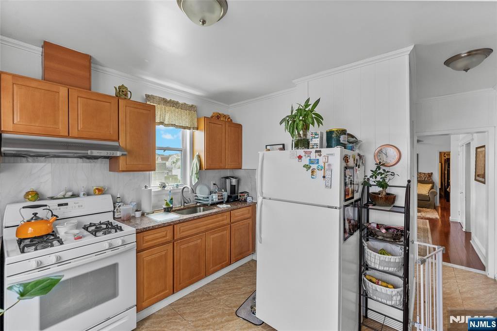 105 Bergen Avenue Property Photo 14
