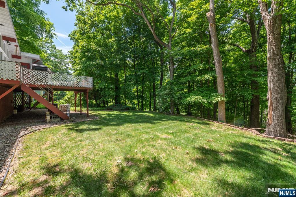 6 Mohawk Trail Property Photo 24