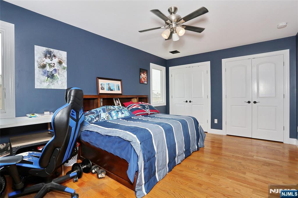 310 6th Street A Property Photo 27