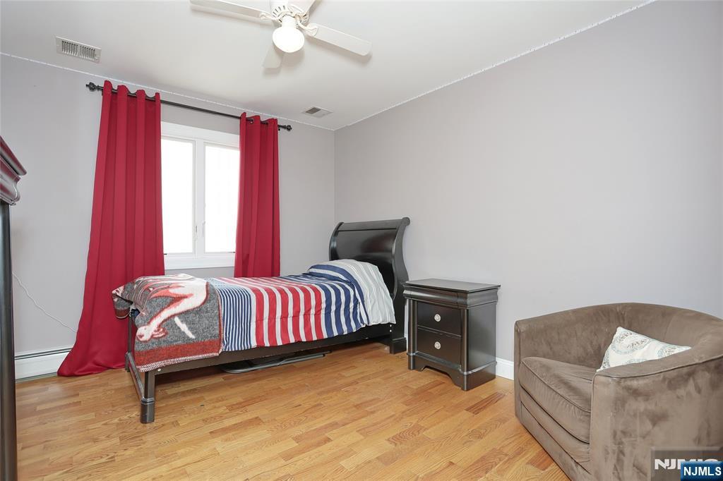 310 6th Street A Property Photo 28
