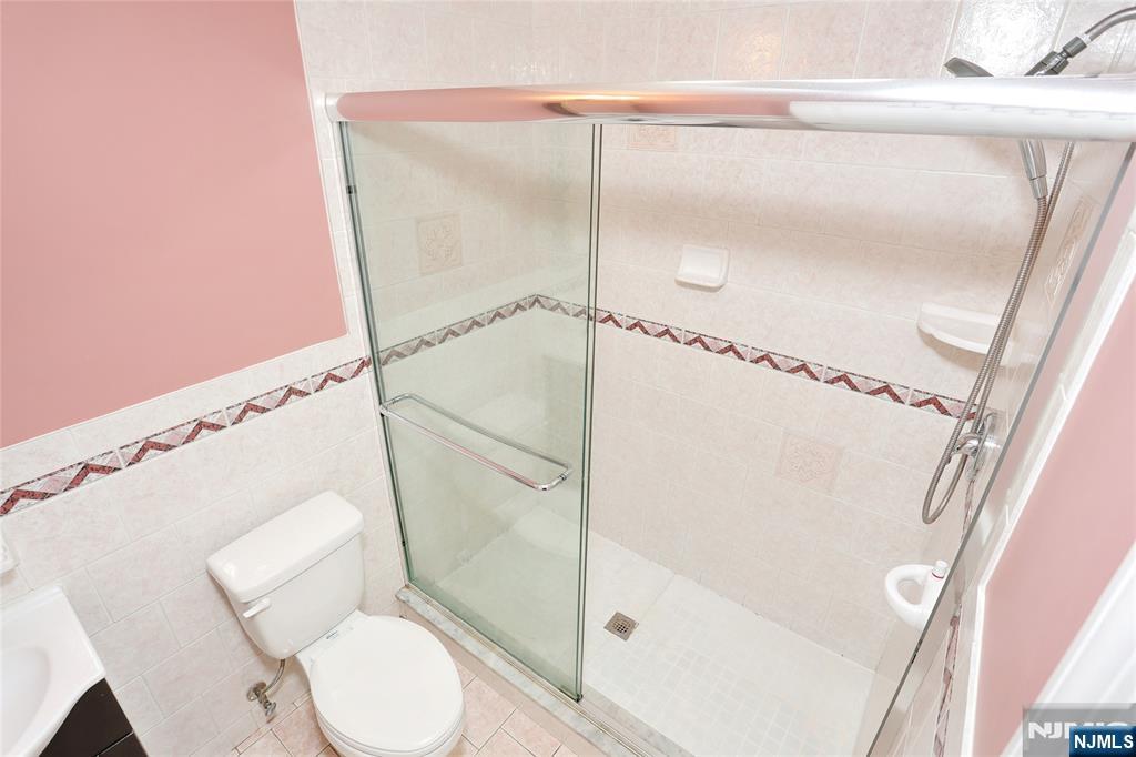 310 6th Street A Property Photo 40