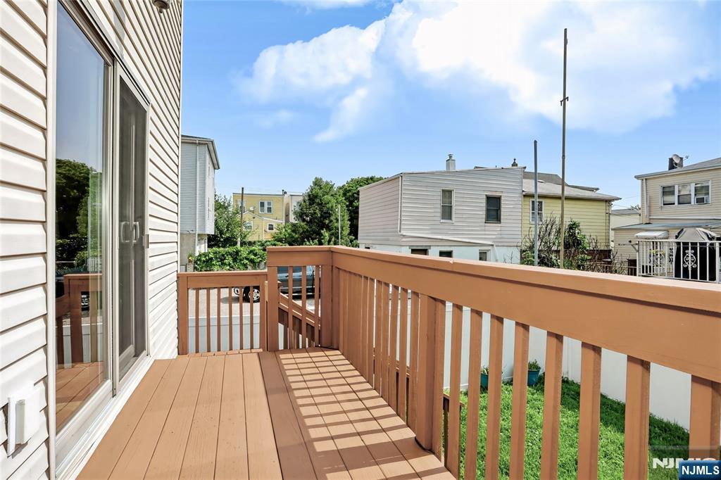 310 6th Street A Property Photo 47