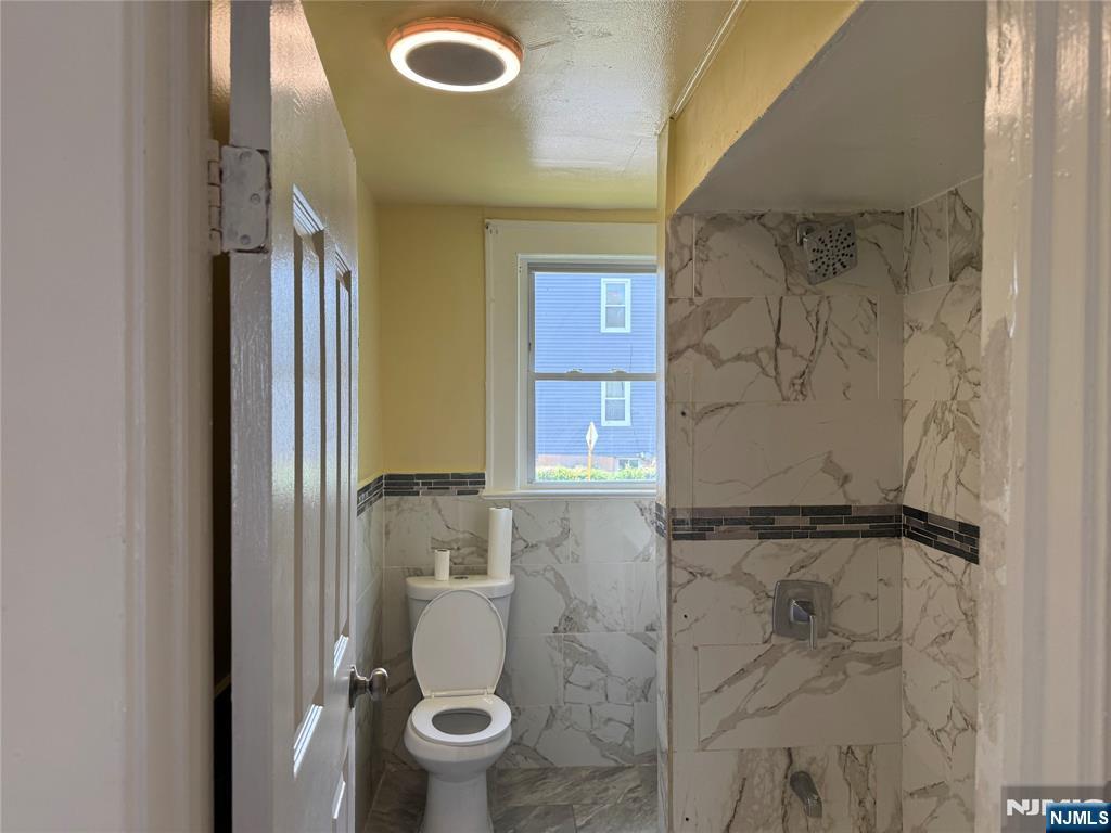 179 Laurel Avenue Property Photo 1