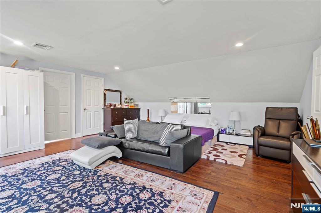 10 Allendale Road Property Photo 13