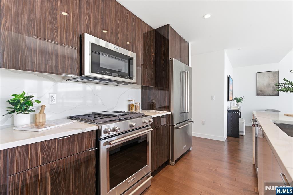800 Ave At Port Imperial Boulevard 1010 Property Photo 17
