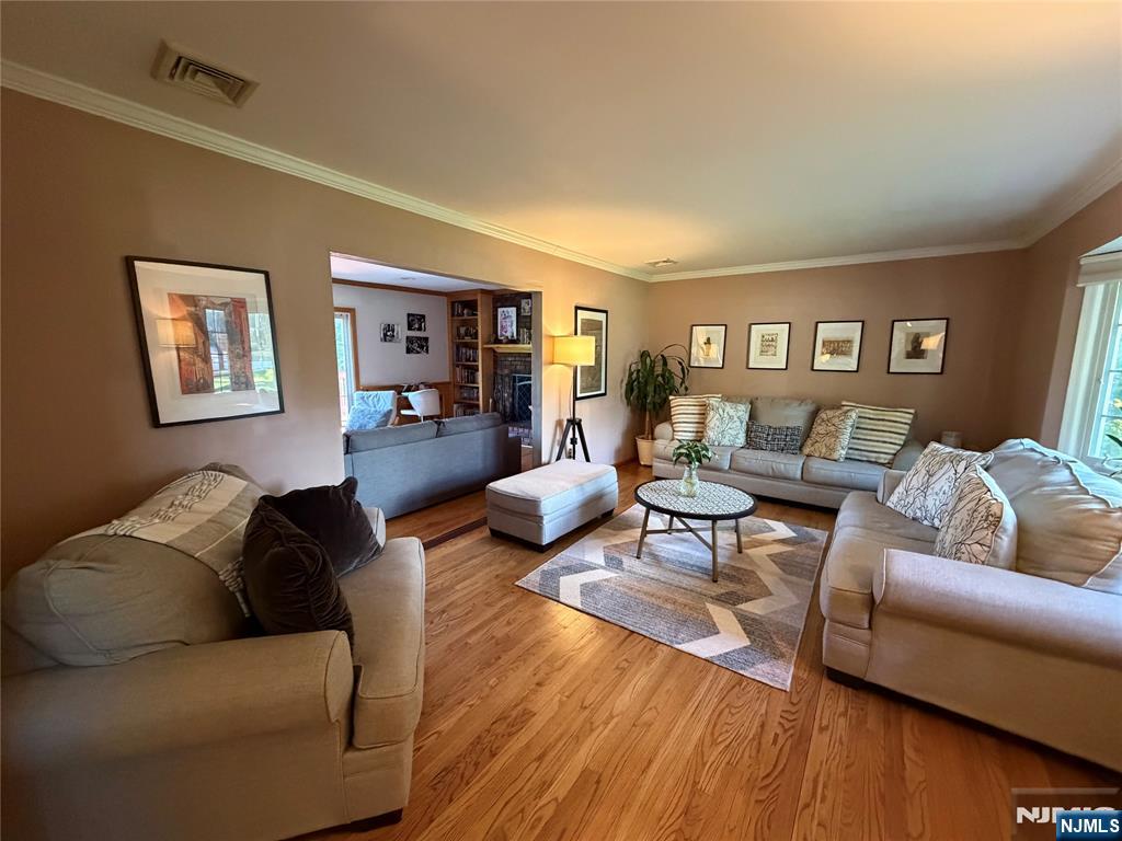 73 Hillside Avenue Property Photo 4
