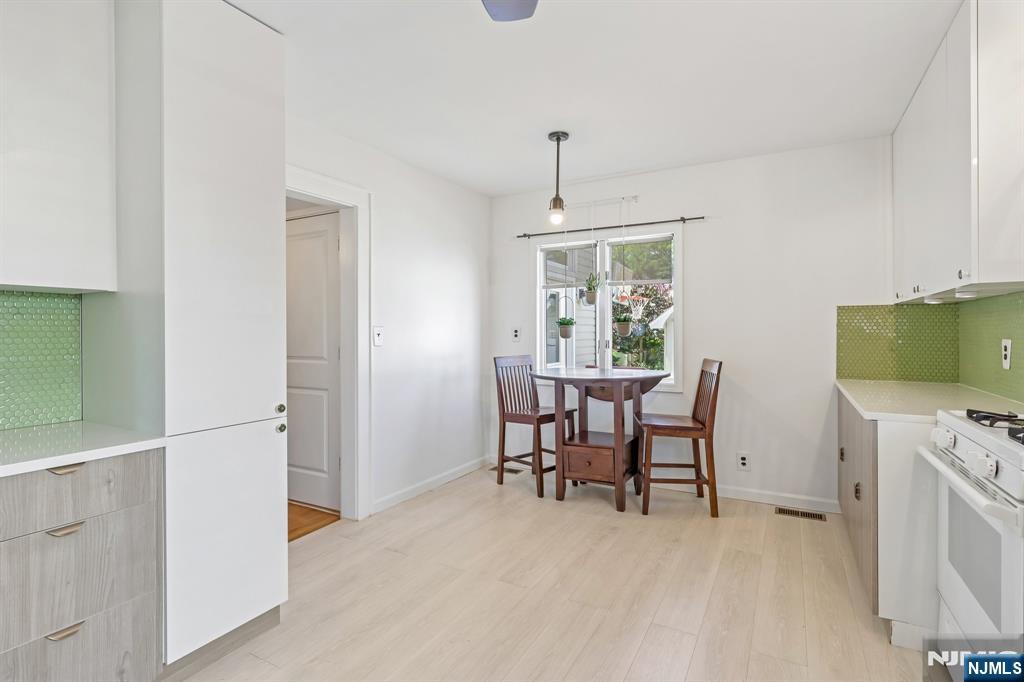 1032-1034 Kipling Road Property Photo 18