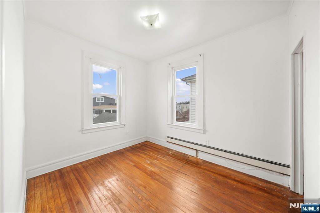 457 7th Property Photo 11