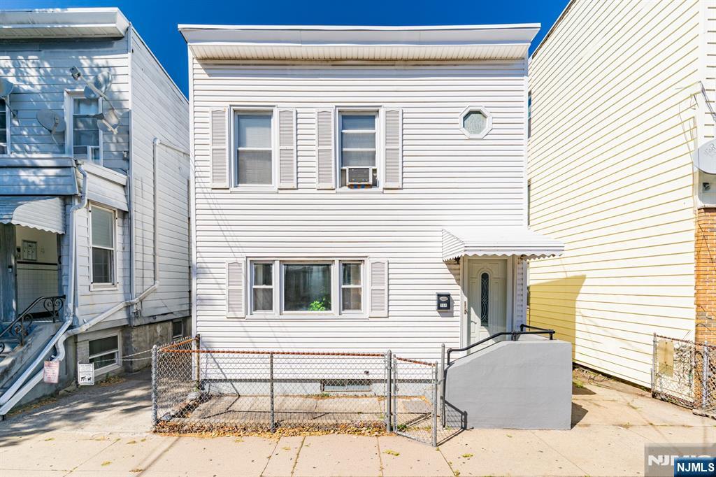 164 Hopkins Avenue Property Photo 2