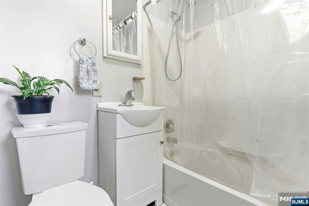 164 Hopkins Avenue Property Photo 11