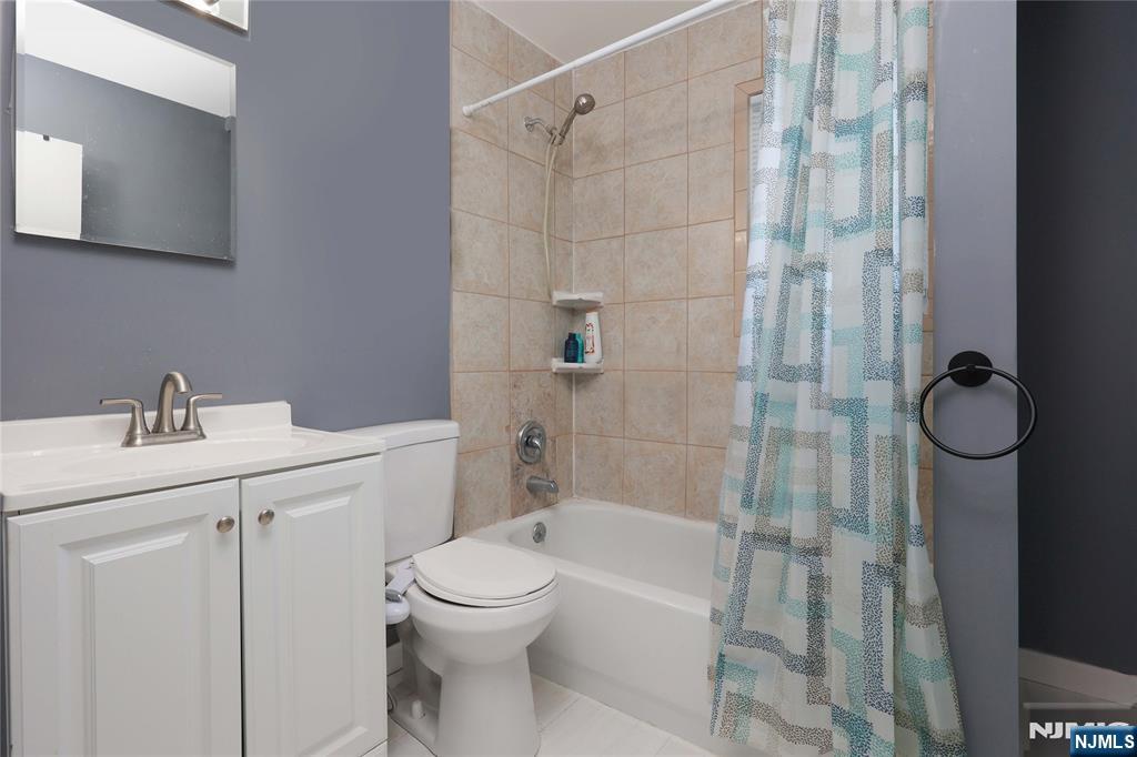 108 Greenwood Loop Road Property Photo 11