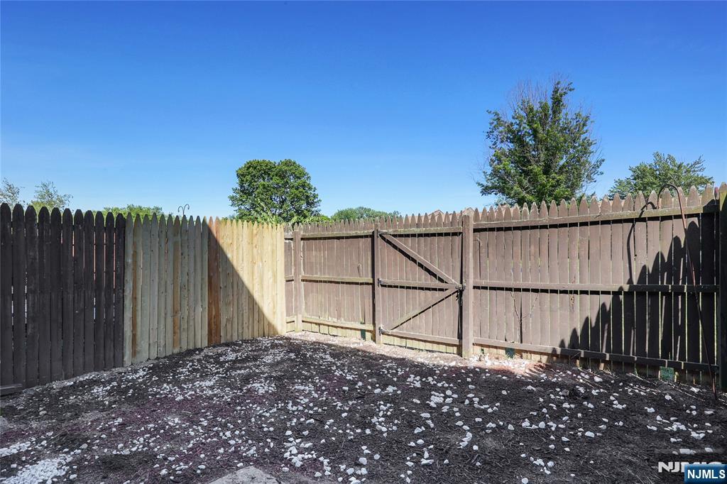 108 Greenwood Loop Road Property Photo 14