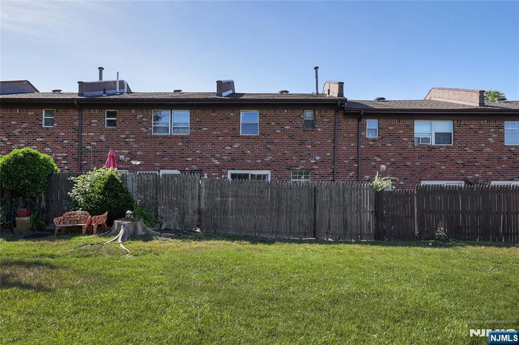 108 Greenwood Loop Road Property Photo 15