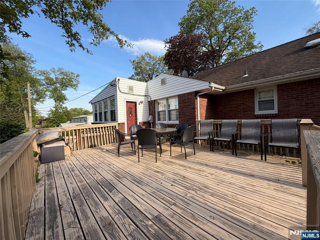 491 Graphic Boulevard Property Photo 4