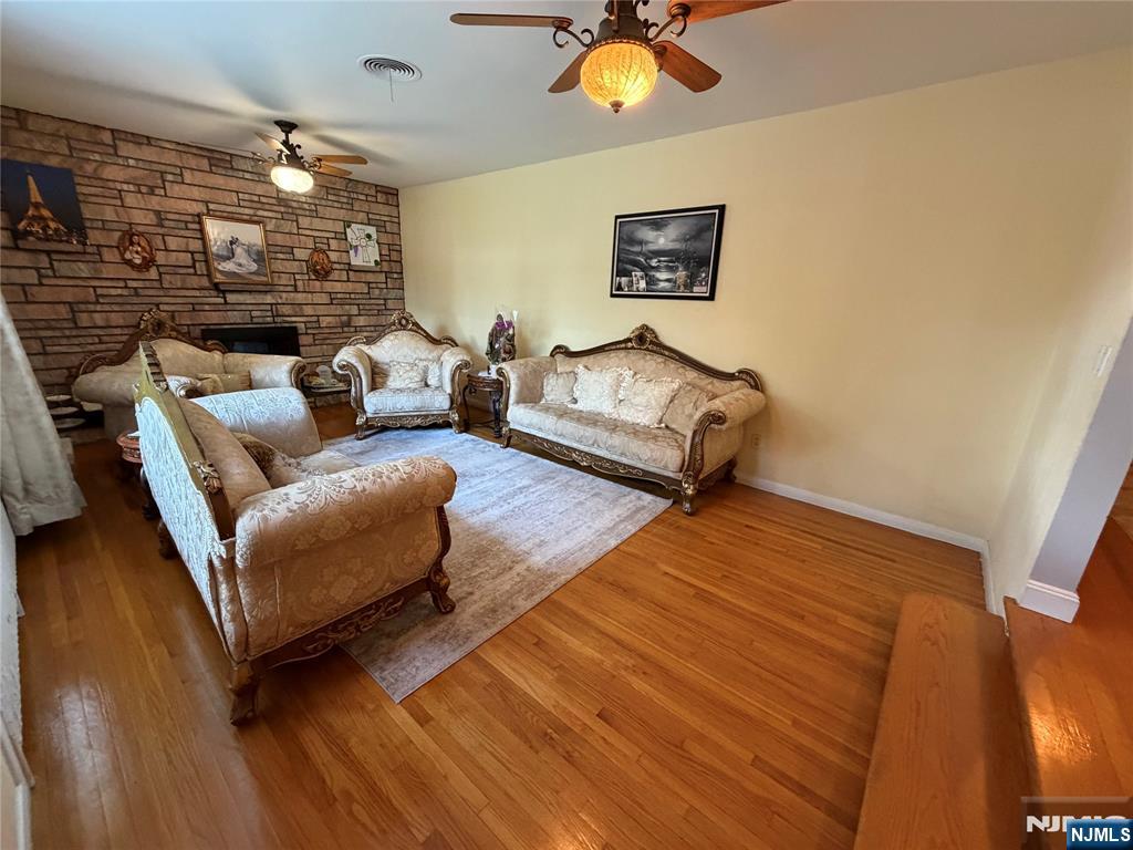 491 Graphic Boulevard Property Photo 5