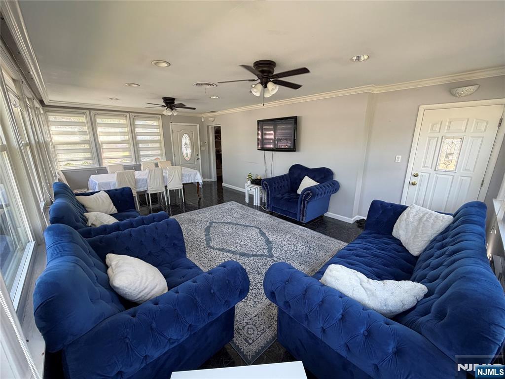 491 Graphic Boulevard Property Photo 8