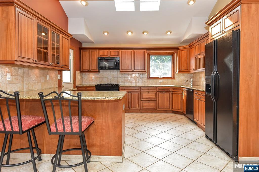 77 Herman Street Property Photo 14