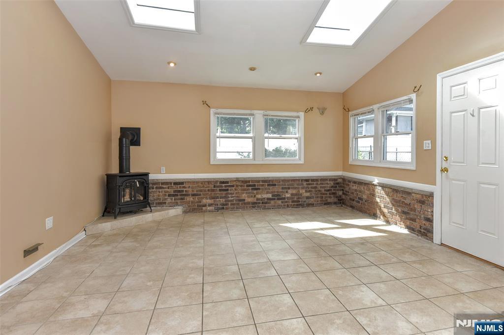 77 Herman Street Property Photo 22
