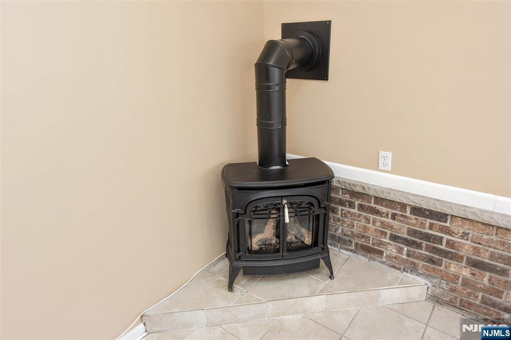 77 Herman Street Property Photo 23