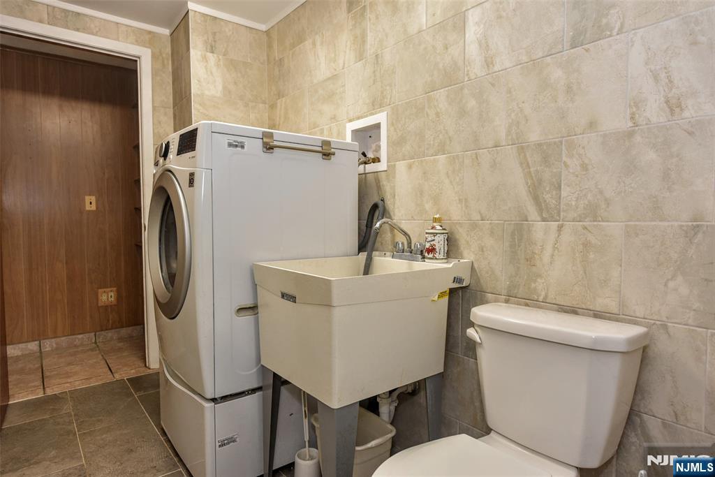 77 Herman Street Property Photo 33
