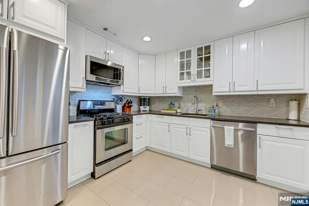 7 Eagles Notch Drive 4 Property Photo 16