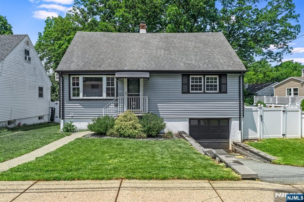 75 Fichter Street Property Photo 1