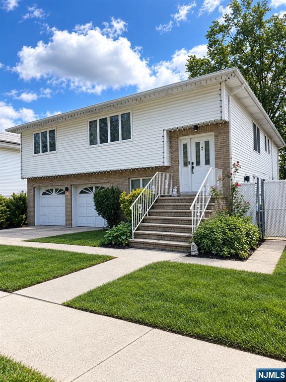246 Lee Street Property Photo 1